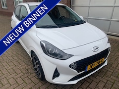 Hyundai i10 - 1.0 Premium Camera / Verwarmd stuur-stoelen / Navigatie