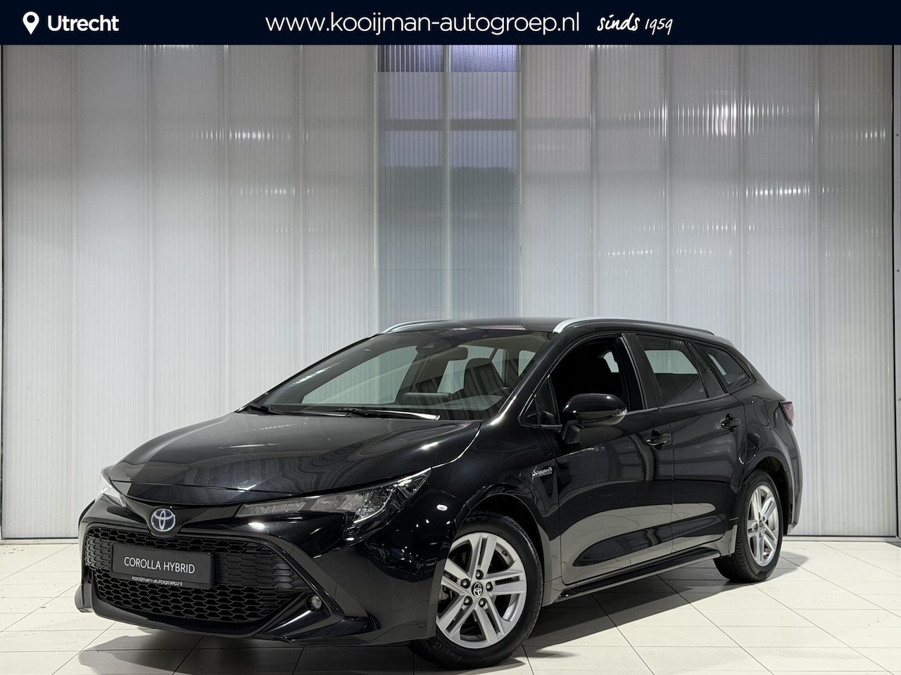 Toyota Corolla Touring Sports - 1.8 Hybrid Active | Parkeersensoren voor | Dealer onderhouden | - AutoWereld.nl