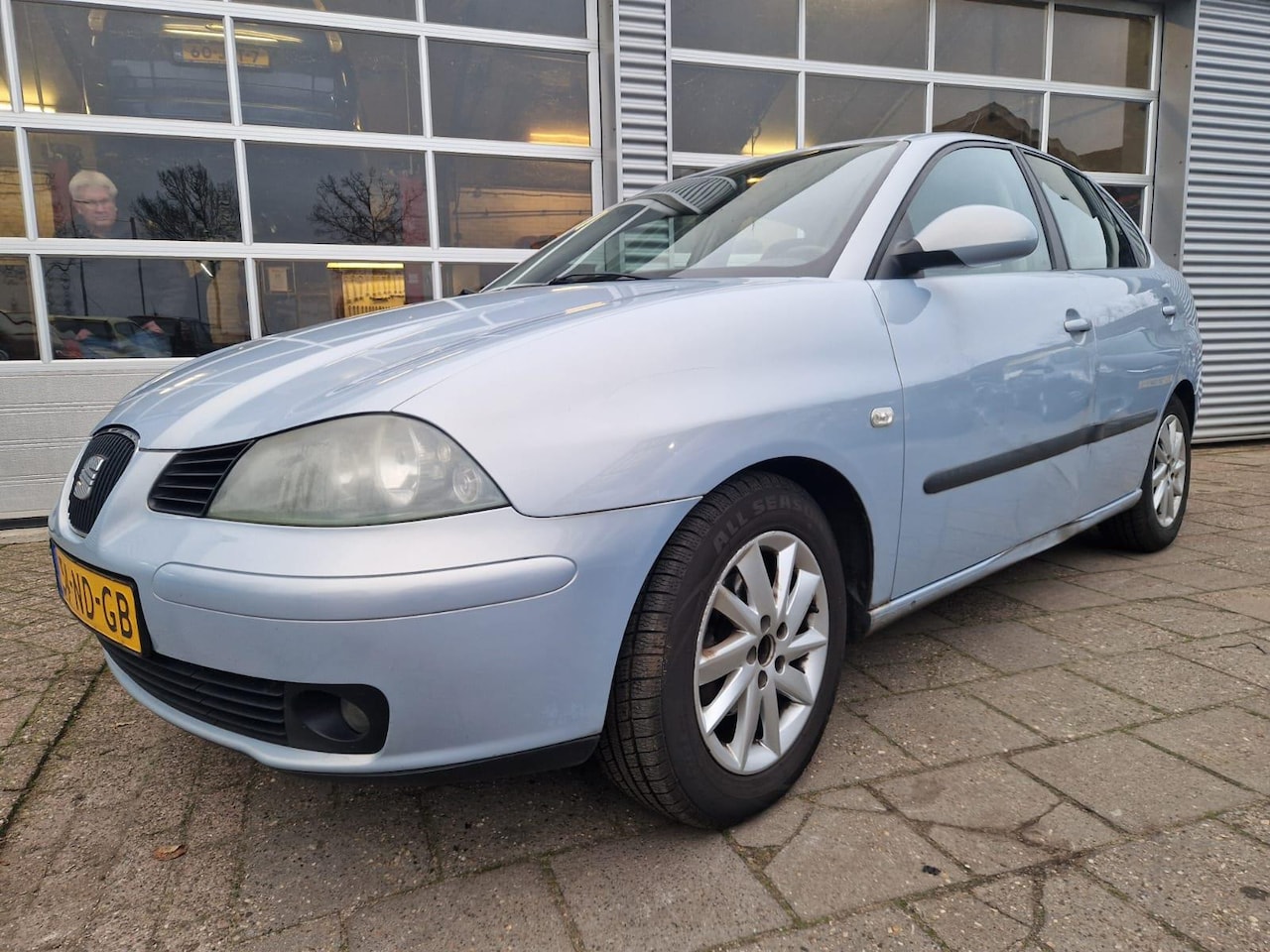 SEAT Cordoba - 1.4-16V Sport 1.4-16V Sport ( BENZINE/LPG) - AutoWereld.nl