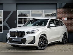 BMW X1 - 25e xDrive M Sport | Panorama | Shadow | Camera | Elek. Trekhaak | Adap. led | Stoelverwar