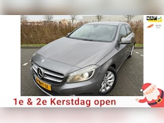 Mercedes-Benz A-klasse - 180 Ambition 4U3*1eEigenaar*NAP*Cruise*Park-Sensoren*Velgen*Xenon*Leer*APK*Bluetooth