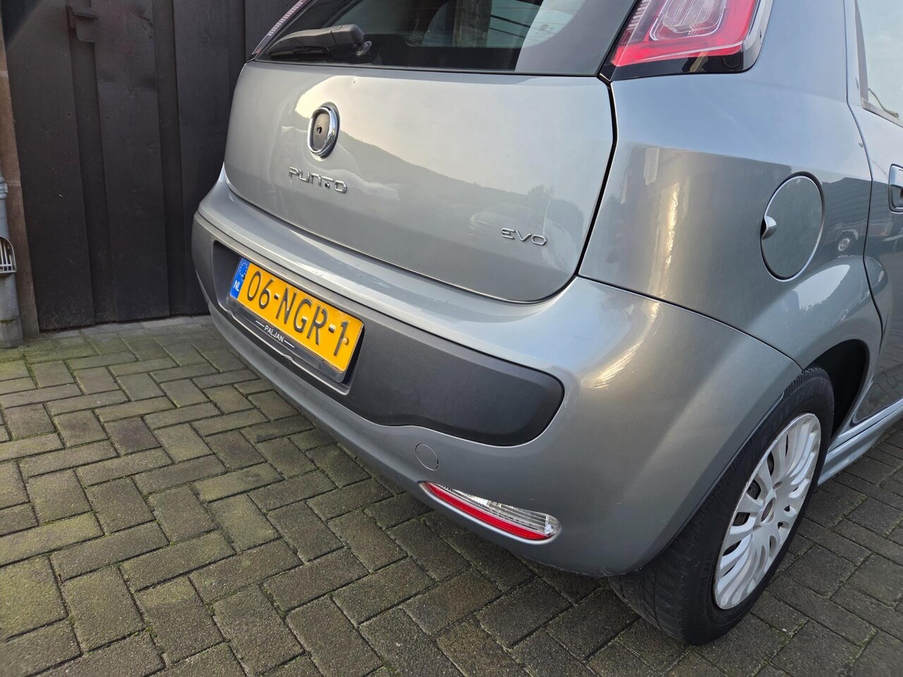 Fiat Punto Evo - 1.3 M-Jet Dynamic 1.3 M-Jet Dynamic