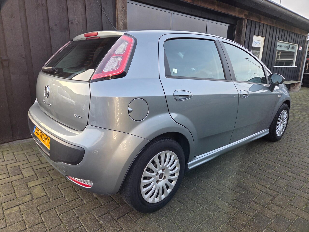 Fiat Punto Evo - 1.3 M-Jet Dynamic 1.3 M-Jet Dynamic