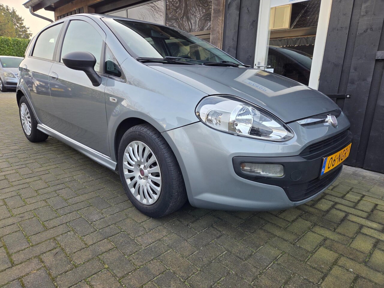 Fiat Punto Evo - 1.3 M-Jet Dynamic 1.3 M-Jet Dynamic