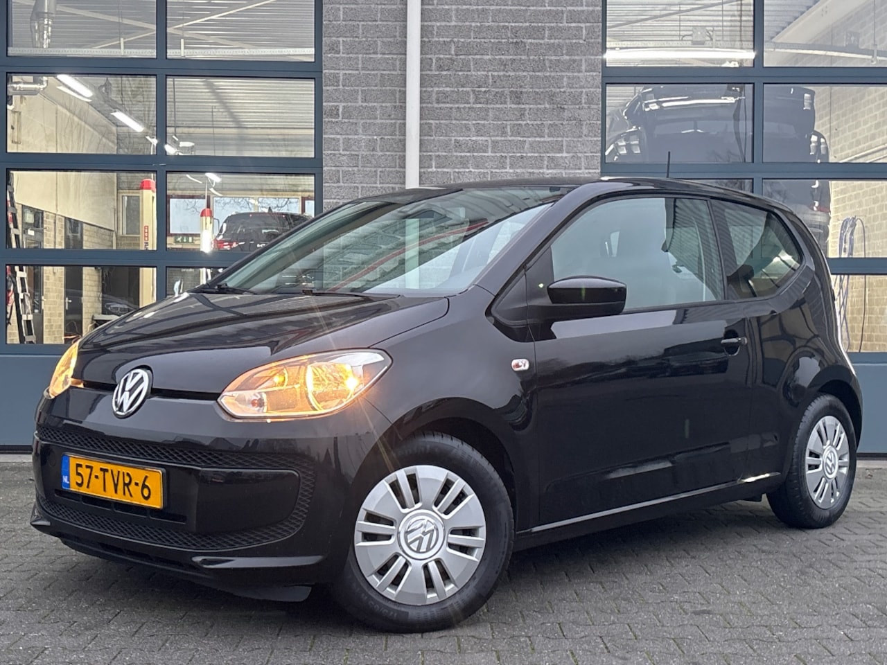Volkswagen Up! - 1.0 move up! BlueMotion |1E EIGENAAR|CRUISE CONTROL| - AutoWereld.nl