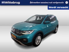 Volkswagen T-Cross - 1.0 TSI 95pk Life / LED / Trekhaak Afneembaar / Parkeersensoren V+A / Side Assist / 16" LM