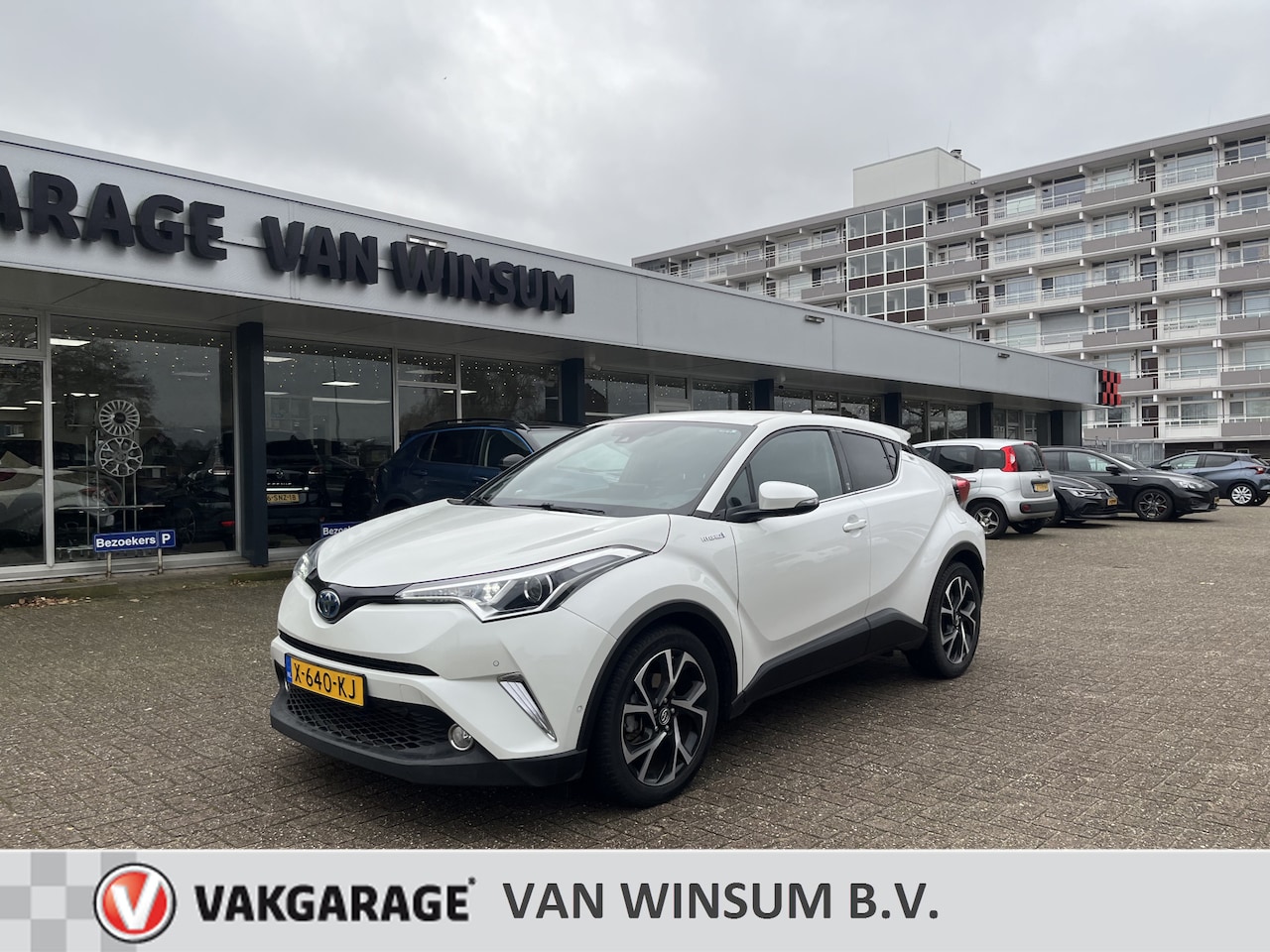 Toyota C-HR - 1.8 Hybrid Active Navi Cruise Lmv Klima Acamera - AutoWereld.nl