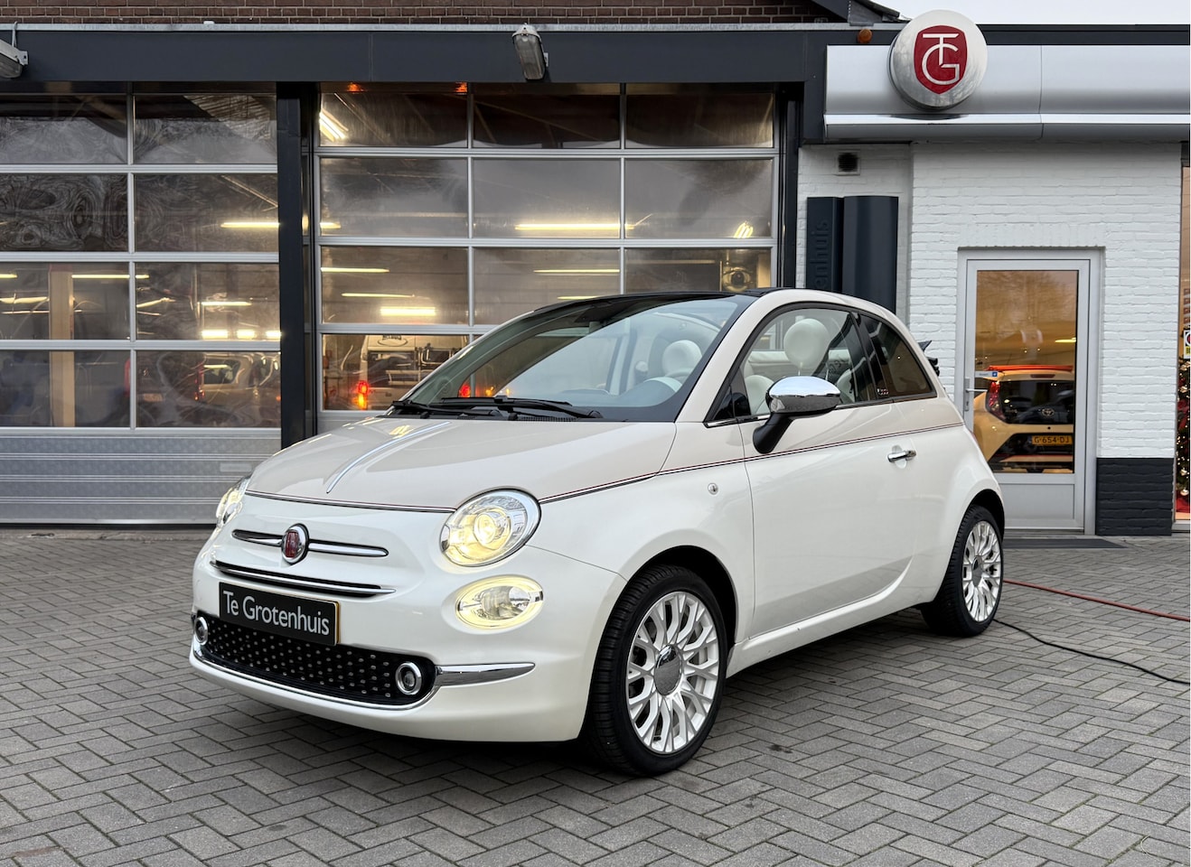 Fiat 500 C - Lounge 60Th Anniversary AUTOMAAT - AutoWereld.nl