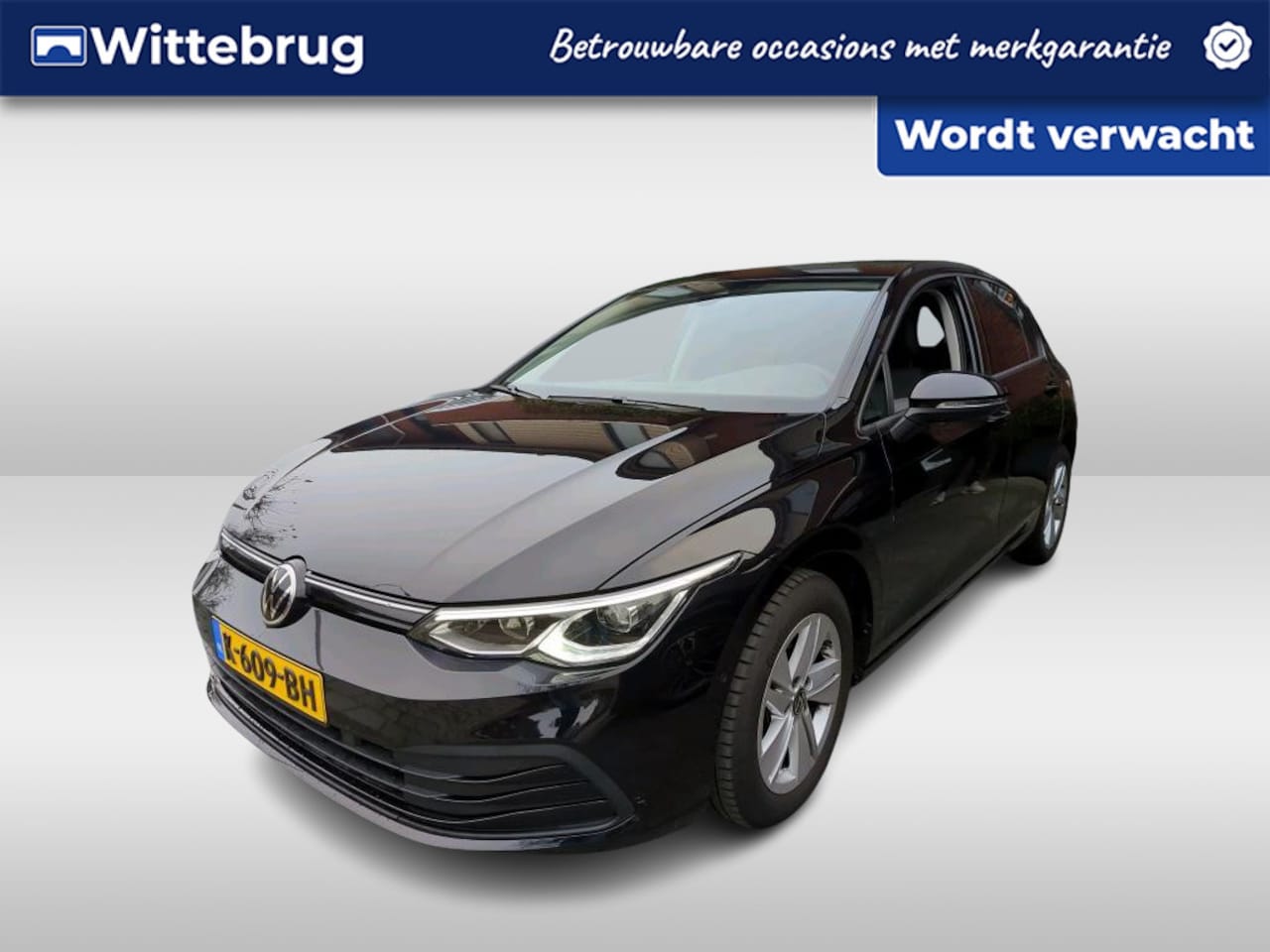Volkswagen Golf - 1.0 TSI 110pk Life Business / LED / Trekhaak Afneembaar / Memory Seat / Navigatie / Camera - AutoWereld.nl