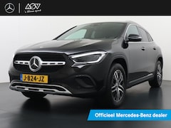 Mercedes-Benz GLA-Klasse - 200 Luxury Business Solution | Panorama - Schuifdak | Memory Seats | Sfeerverlichting | Ke