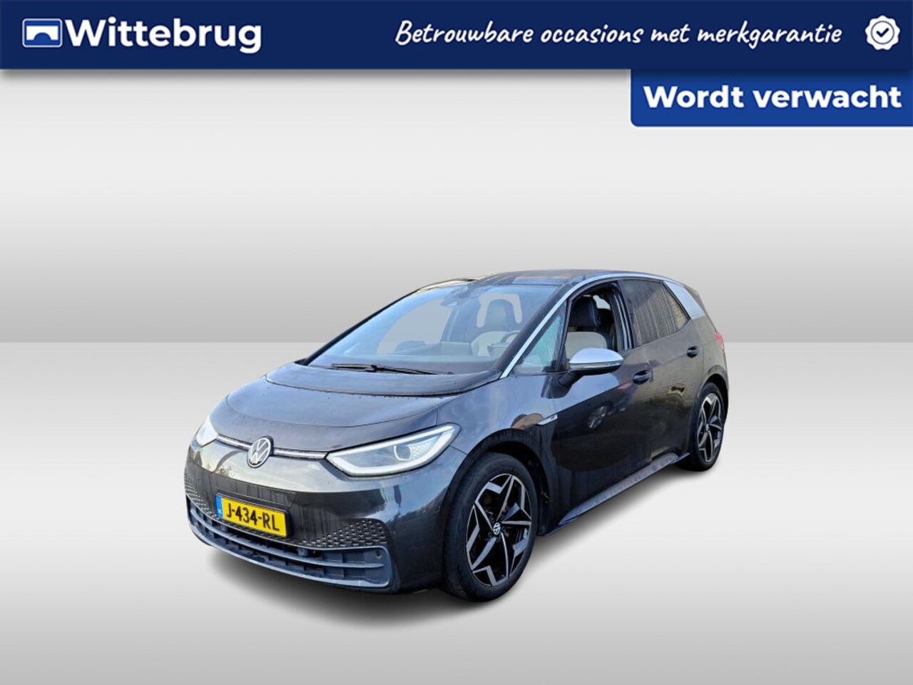 Volkswagen ID.3 - First Plus 204pk 58 kWh / LED / Navigatie / Camera / App-Connect / 19" LMV - AutoWereld.nl