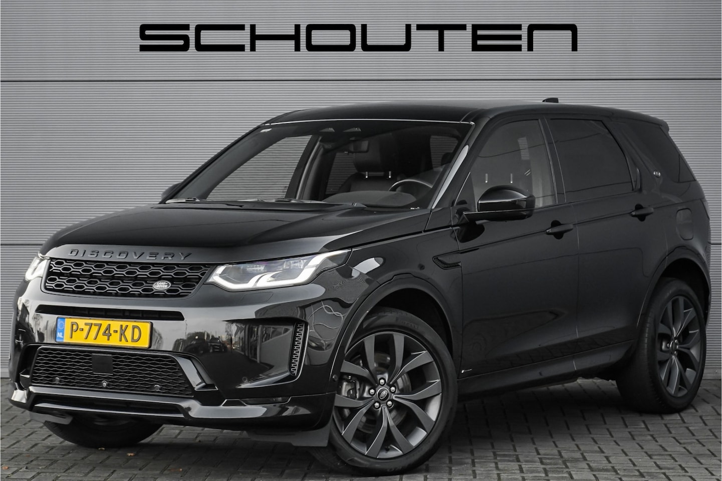 Land Rover Discovery Sport - P300e 1.5 R-Dynamic Pano Memory Top View Trekhaak Meridian 20" - AutoWereld.nl