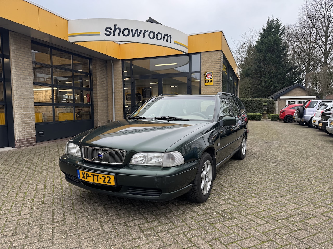 Volvo V70 - 2.5 Europa Automaat APK 12-2026 - AutoWereld.nl