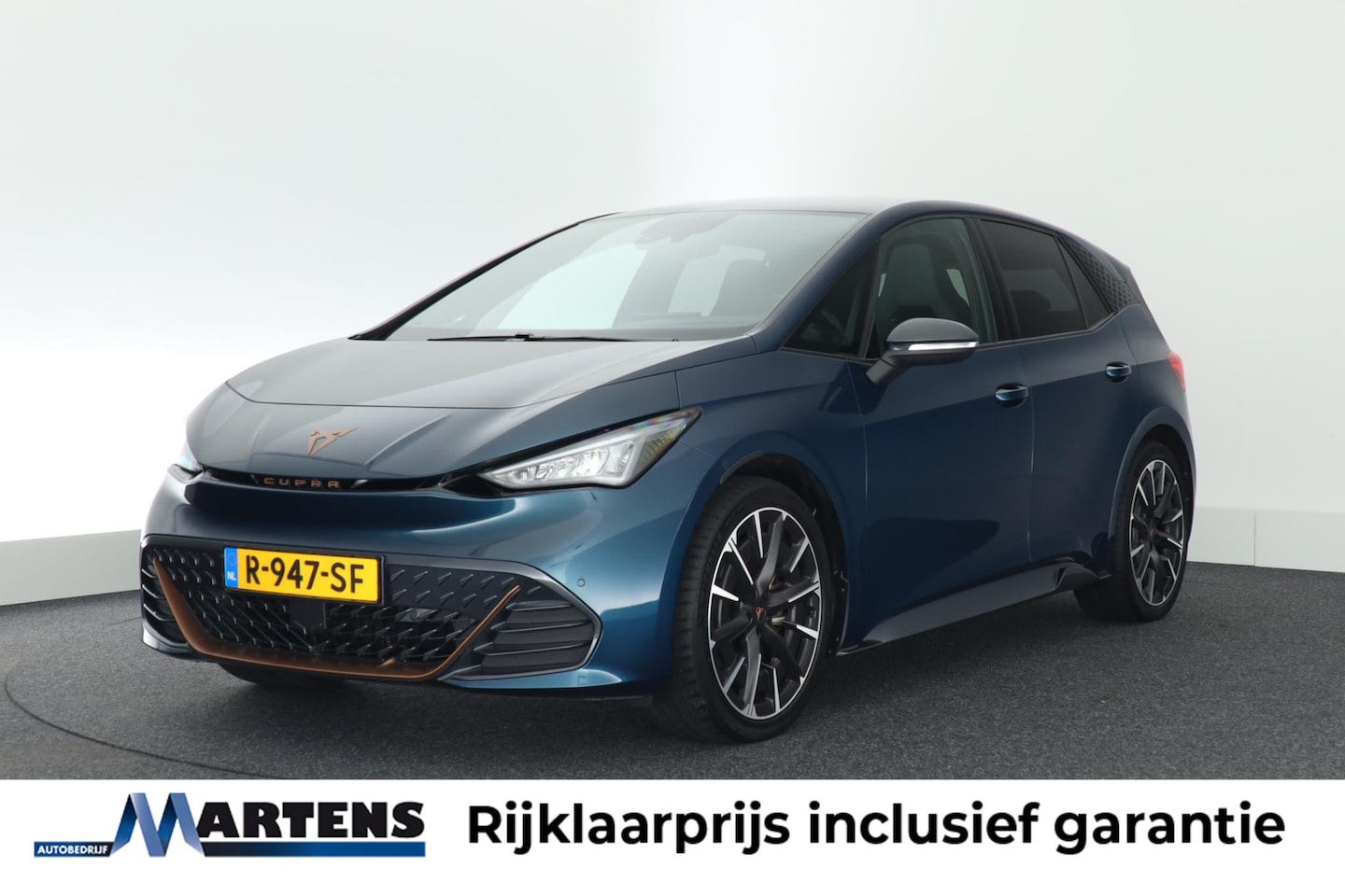 CUPRA Born - Performance 231pk 62 kWh SOH 89% Alcantara Sportstoelen Camera Stoelverwarming Keyless Ele - AutoWereld.nl
