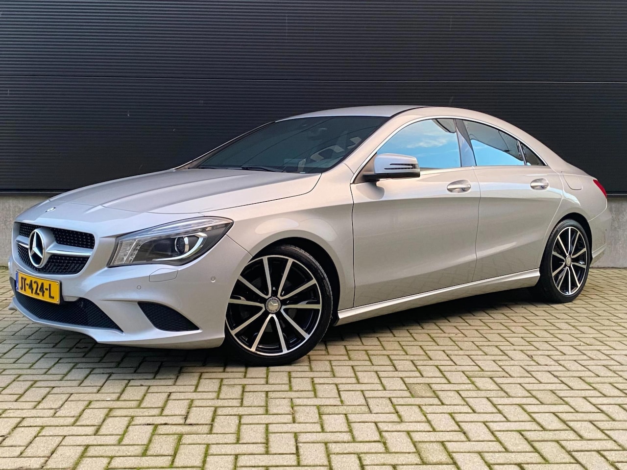 Mercedes-Benz CLA-Klasse - 180 Automaat Xenon Navi 18" NL-auto - AutoWereld.nl