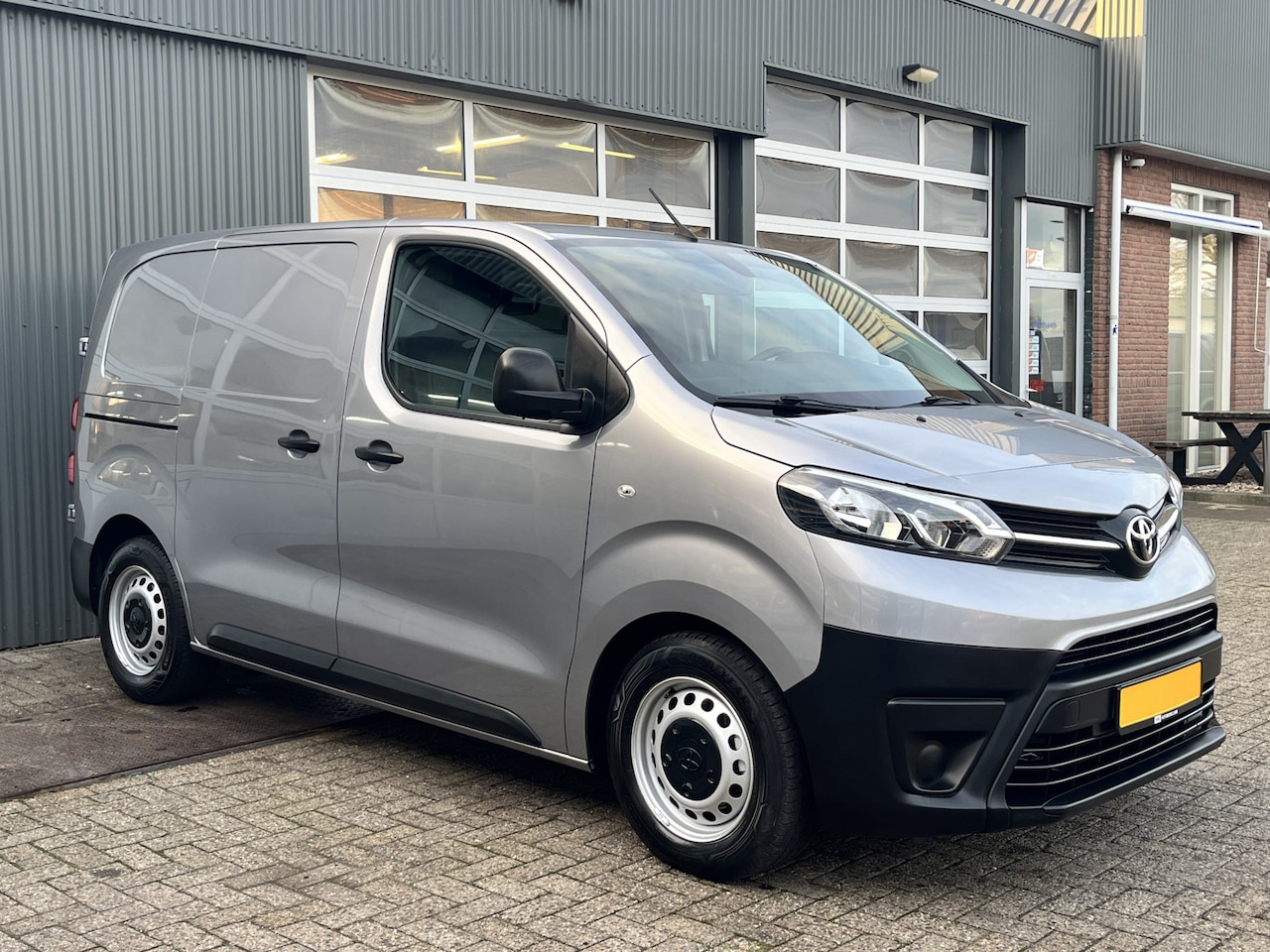 Toyota ProAce Worker - 1.5 BlueHDI Marge BTW en BPM vrij!! Airco Cruise controle Navigatiesysteem 2-Persoons Park - AutoWereld.nl