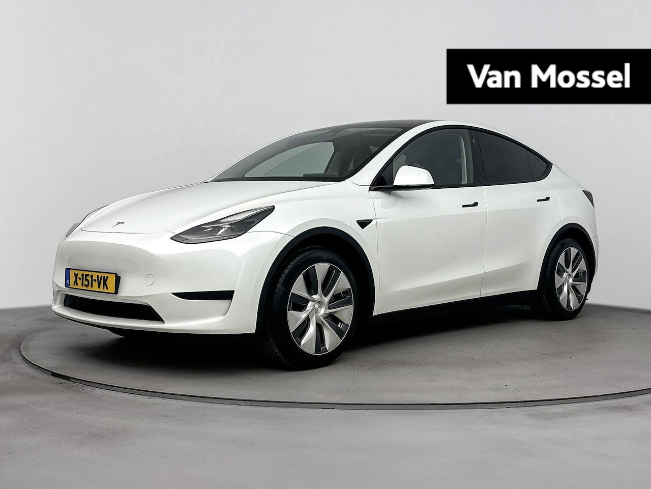 Tesla Model Y - RWD 58 kWh 238PK | Navigatie | Lederen Bekleding | 19'' Wielen | Panoramadak | Afneembare - AutoWereld.nl
