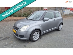 Suzuki Swift - 1.3 Comfort LEUKE AUTO RIJDT EN SCHAKELT GOED