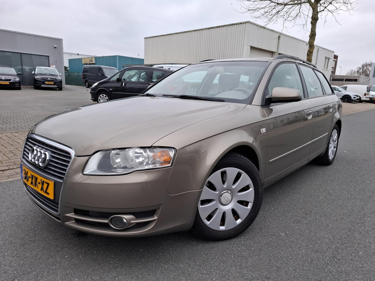 Audi A4 Avant - 1.8 Turbo AUTOMAAT/LEDER/CLIMA/CRUISE! - AutoWereld.nl