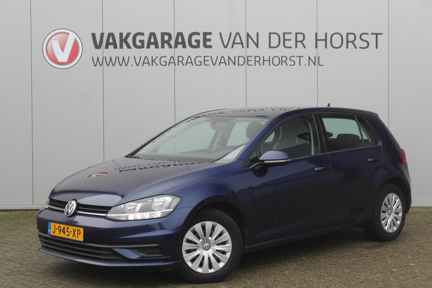 Volkswagen Golf - 1.0-86pk TSI Trendline. Trekhaak, Achteruitrijcamera, Pdc, Navi, Cruise, - AutoWereld.nl