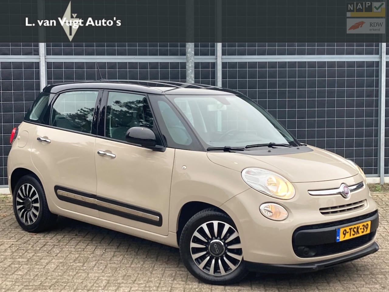 Fiat 500 L - 0.9 TwinAir| Cappuccino-Nero Bicolore | navi | Cruise - AutoWereld.nl