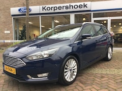Ford Focus Wagon - 1.0 EcoBoost 125 pk Titanium | Nw. distributieriem | Trekhaak