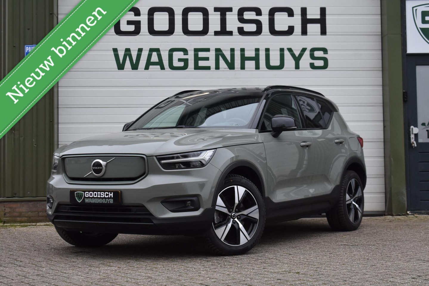 Volvo XC40 - Recharge P8 AWD R-Design | Stoel/Stuurverwarming | Camera | Harman & Kardon | - AutoWereld.nl