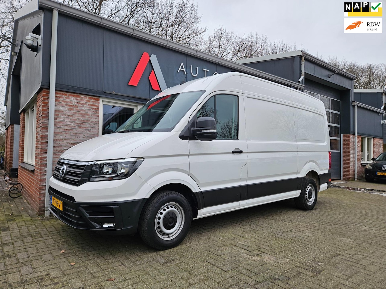 Volkswagen Crafter - 35 2.0 TDI L3H3 EL Comfortline Trekhaak! NAP! 140PK! Carplay! Nette Bus! Navigatie! - AutoWereld.nl