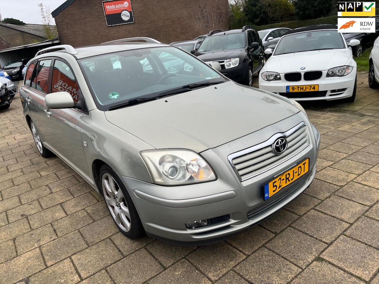 Toyota Avensis Wagon - 2.0 VVTi Linea Luna 2.0 VVTi Linea Luna - AutoWereld.nl