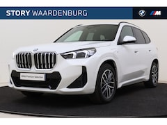 BMW X1 - xDrive25e M Sport Automaat / Panoramadak / Trekhaak / Achteruitrijcamera / M Adaptief onde