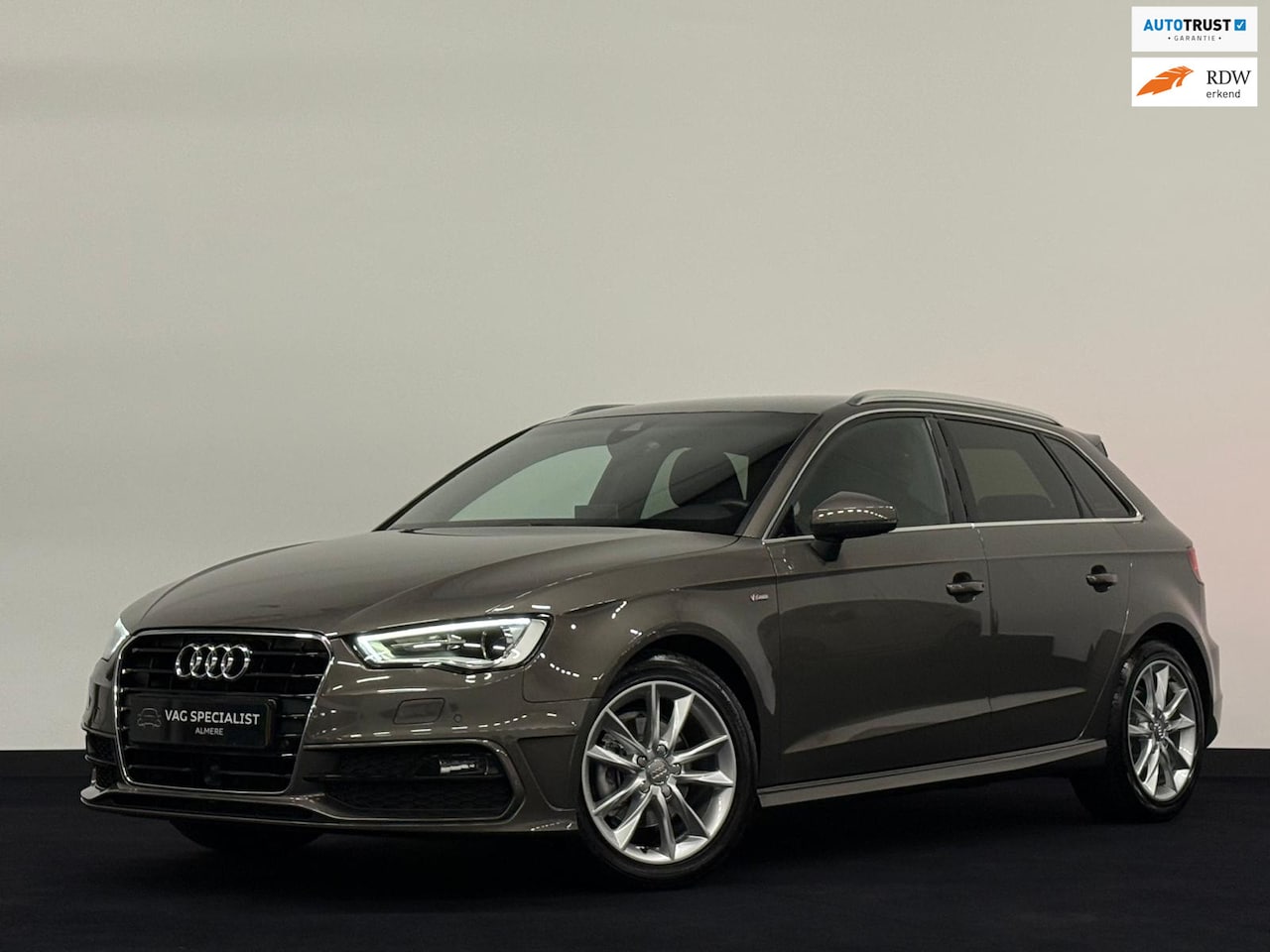 Audi A3 Sportback - 1.4 TFSI CoD Ambition Pro Line/S-line/S-tronic/Xenon/Pdc/ - AutoWereld.nl