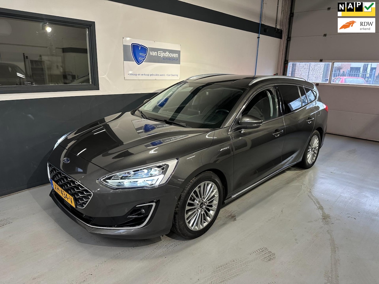 Ford Focus Wagon - 1.5 EcoBoost Vignale Automaat|Navi|ACC - AutoWereld.nl