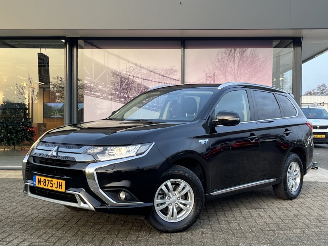 Mitsubishi Outlander - 2.4 PHEV Pure 2.4 PHEV Pure - AutoWereld.nl