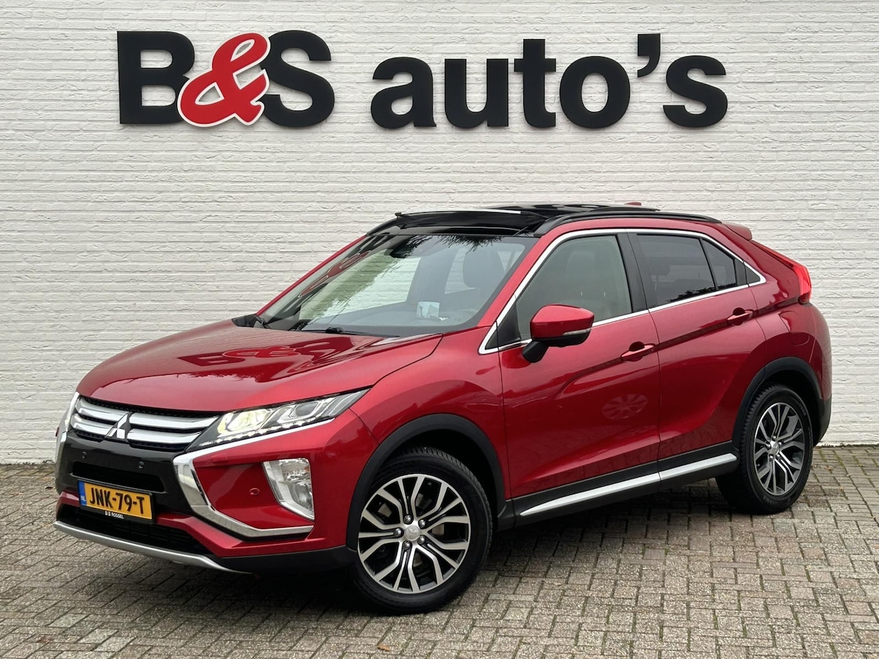 Mitsubishi Eclipse Cross - 1.5 DI-T Head-up Panorama Camera+Pdc DAB Cruise Stoel/Stuur verwarming - AutoWereld.nl