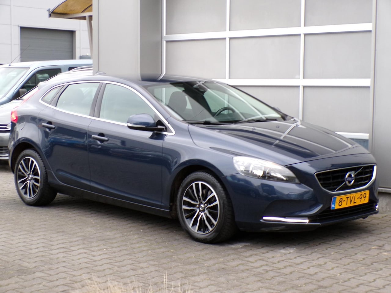 Volvo V40 - 1.6 T4 Summum|Automaat|Nav|Cruise|PDC|Clima|OrigNL - AutoWereld.nl