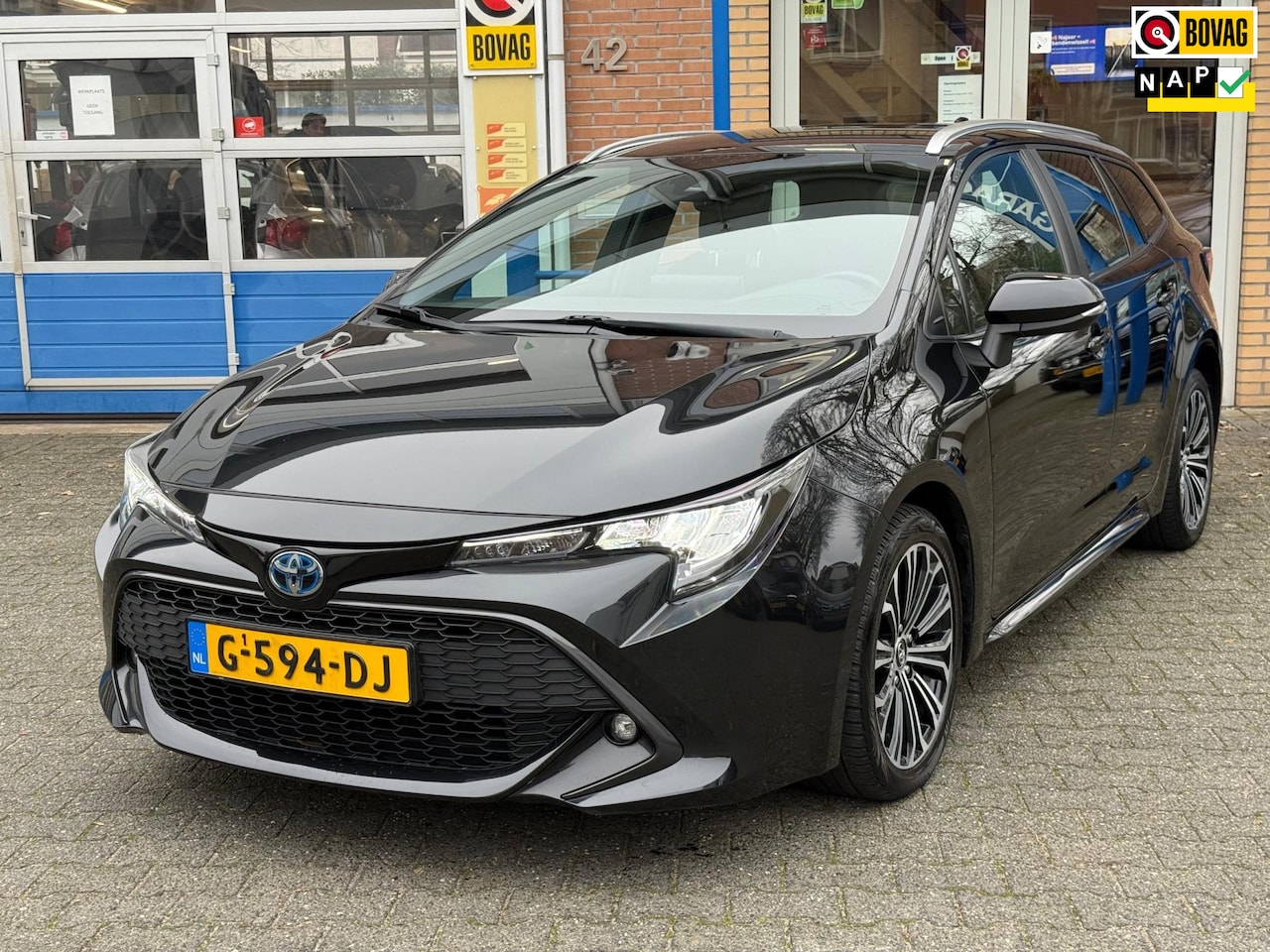 Toyota Corolla Touring Sports - 2.0 Hybrid First Edition 2.0 Hybrid First Edition - AutoWereld.nl