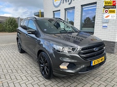 Ford Kuga - 1.5 Titanium 4WD / Cruise controle / Climate Controle / Telefoon / Navigatie / Camera / PD
