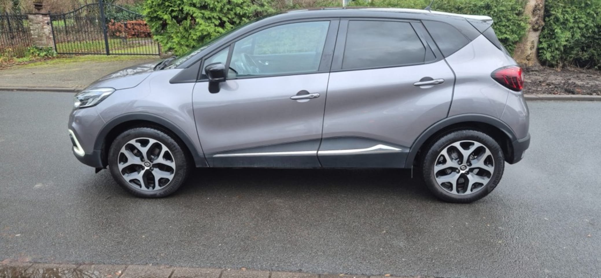 Renault Captur - 1.2 TCe Bose*Camera*navigatie*cruisrcontrol* apple/android* - AutoWereld.nl