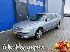 Ford Mondeo Wagon - 1.8-16V Futura