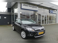 Ford Focus - 1.6 Titanium TREKHAAK AFNEEMBAAR (1.200KG), CRUISE, CLIMA, VOORRUITVERWARMING, ELEKT. RAME