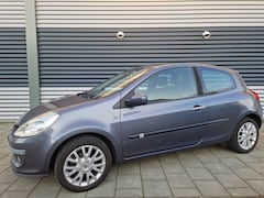Renault Clio - 1.2 TCE Dynamique S Trekhaak pdc climatronick nieuwe apk