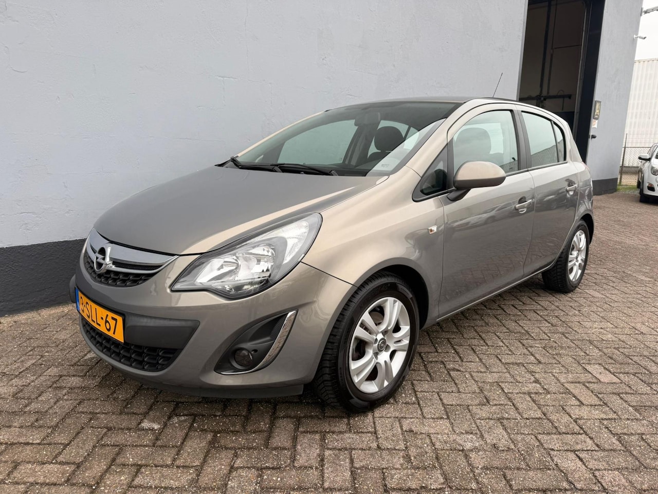 Opel Corsa - 1.2-16V Design Edition Automaat - Cruise Control - AutoWereld.nl