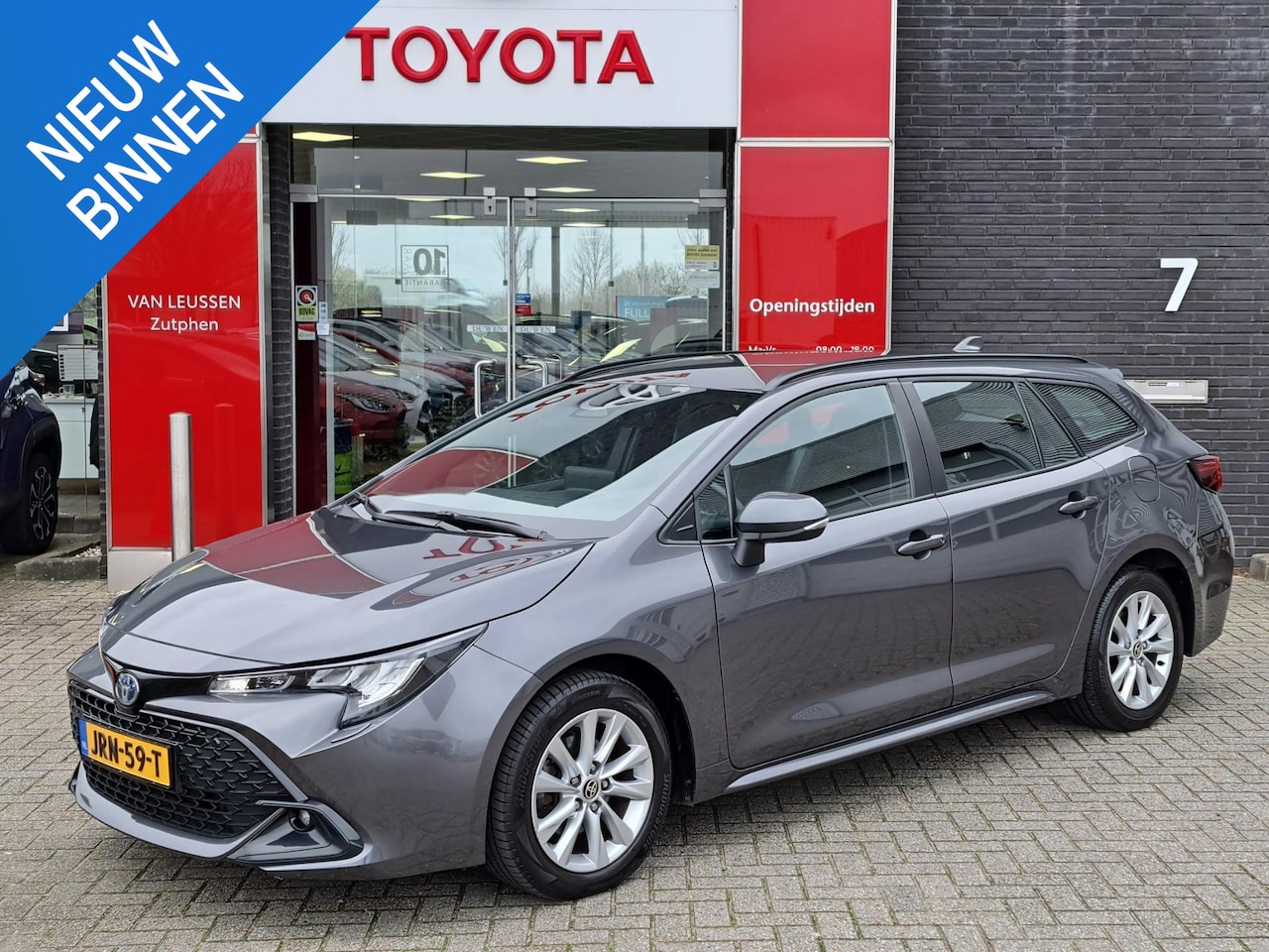 Toyota Corolla Touring Sports - Hybrid 140 Active ANDROID & APPLE DIGITALE TELLER STOEL- EN STUURVERWARMING - AutoWereld.nl