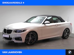 BMW 2-serie Cabrio - 220i High Executive M Sport Automaat / Sportstoelen / Achteruitrijcamera / Comfort Access