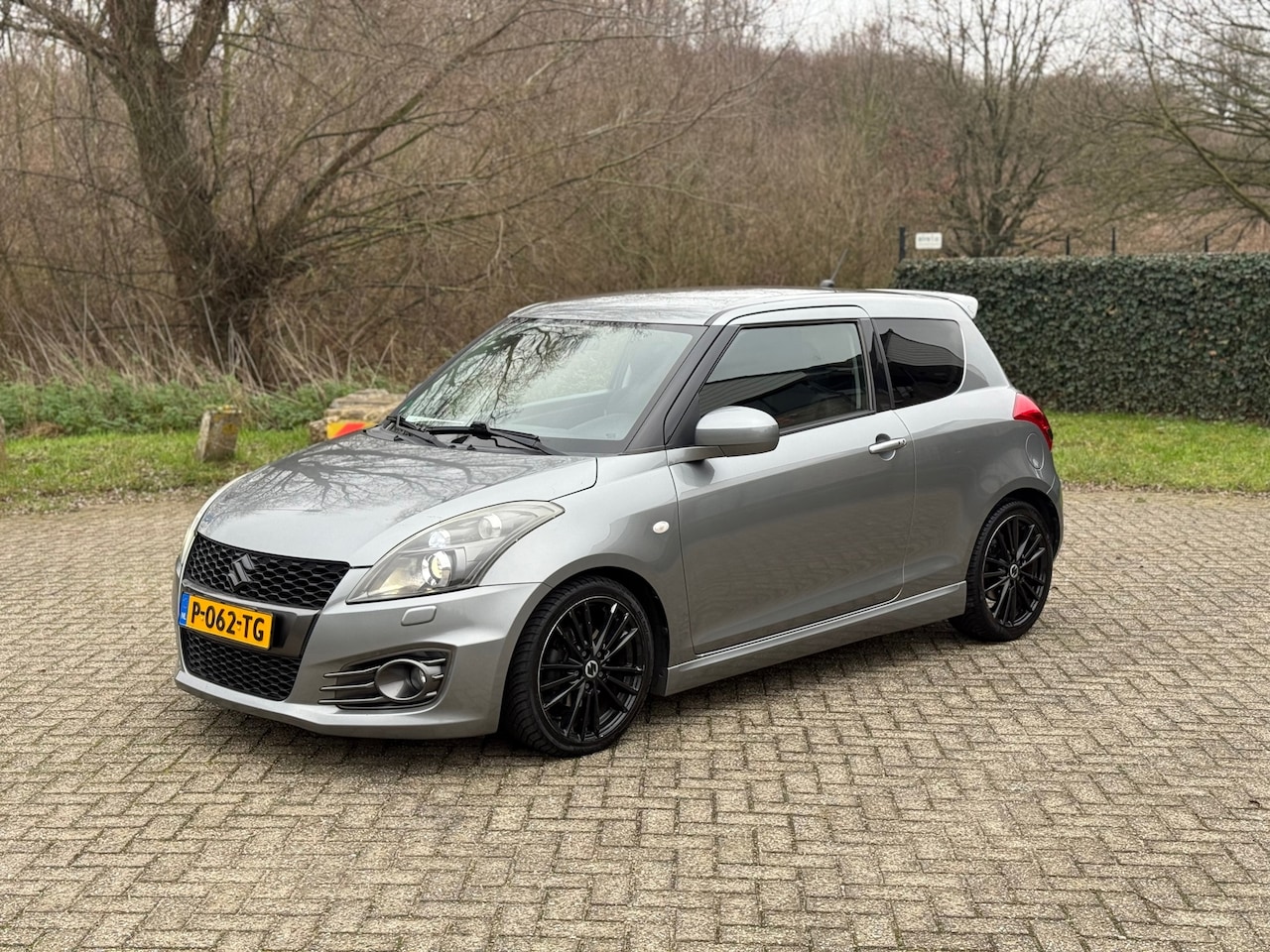 Suzuki Swift - 1.6 Sport KEYLESS I CRUISE I CARPLAY I 136PK I ZEER MOI - AutoWereld.nl