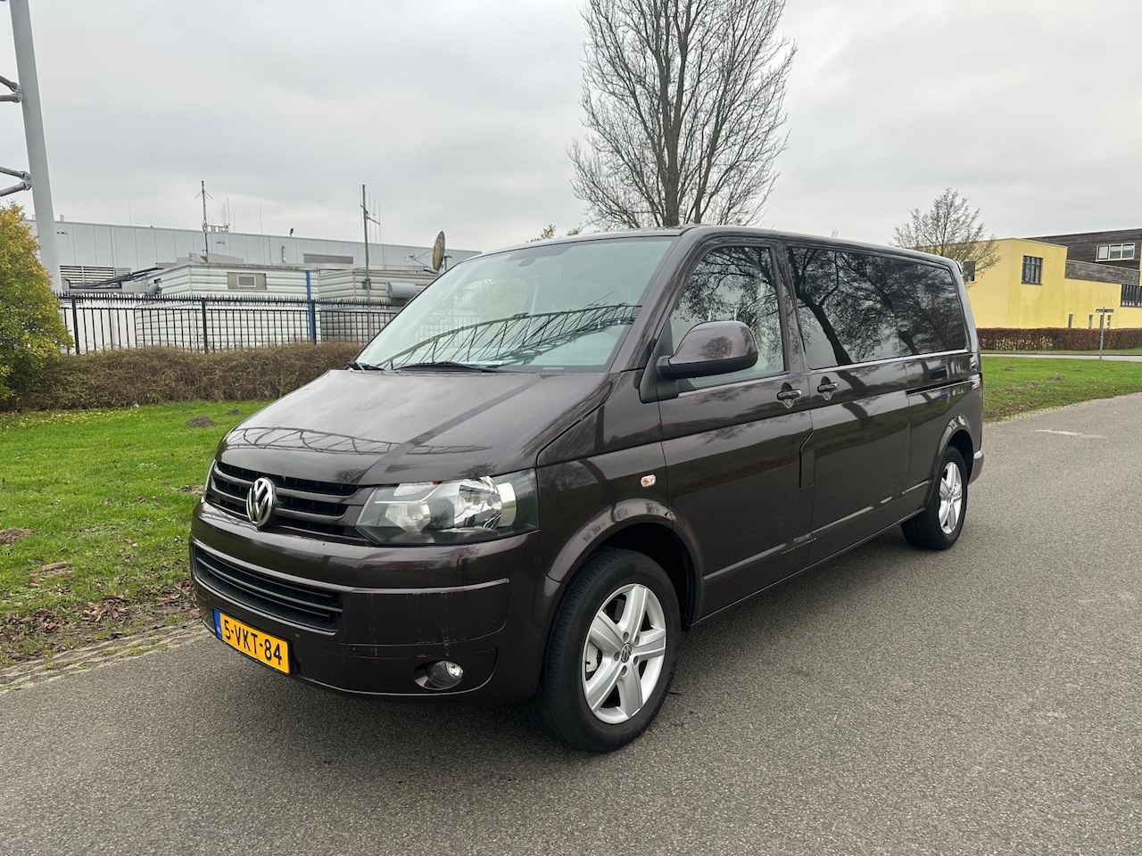 Volkswagen Transporter - 2.0 TDI L2H1 DC DSG 180PK Dubbelschuifdeur - AutoWereld.nl