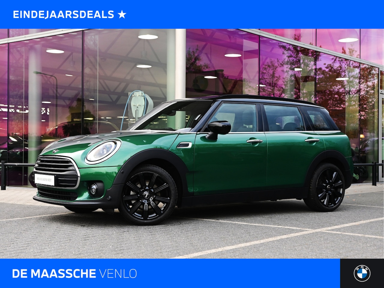 MINI Clubman - Cooper Automaat / Panoramadak / Achteruitrijcamera / Comfort Access / LED / Stoelverwarmin - AutoWereld.nl