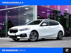 BMW 1-serie - 118i Executive Sport Line / Panoramadak / Sportstoelen / LED / Hifi / Parking Assistant /