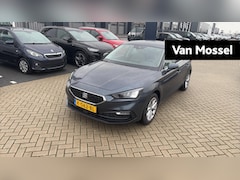 SEAT Leon - 1.0 TSI Style Launch Edition 110 PK | Parkeersensoren | Achteruitrijcamera | Navigatie | A