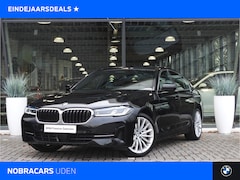 BMW 5-serie - 540i High Executive Automaat / Laserlight / Achteruitrijcamera / Active Cruise Control / L